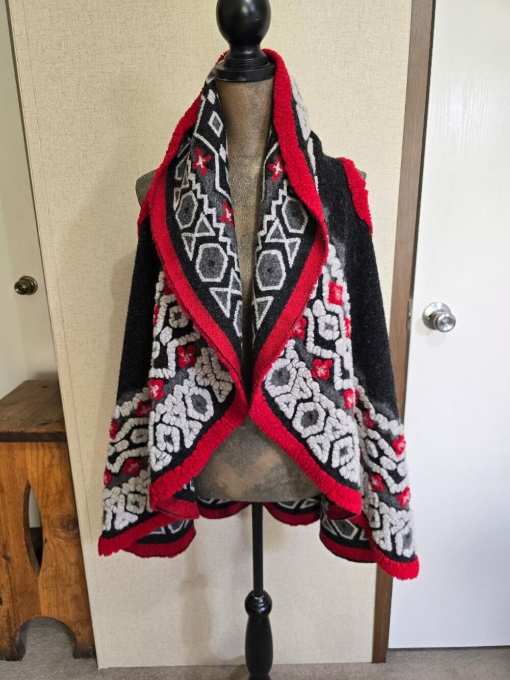 Montanaco Open Front Cape Black Red Nordic Pattern Wool Blend Sleeveless